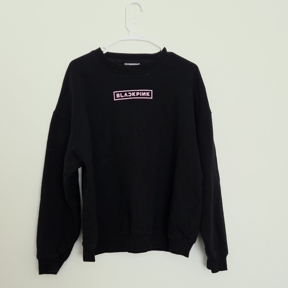 BLACKPINK × Cotton On Black Crewneck Sweatshirt with Pink Logo Size Large